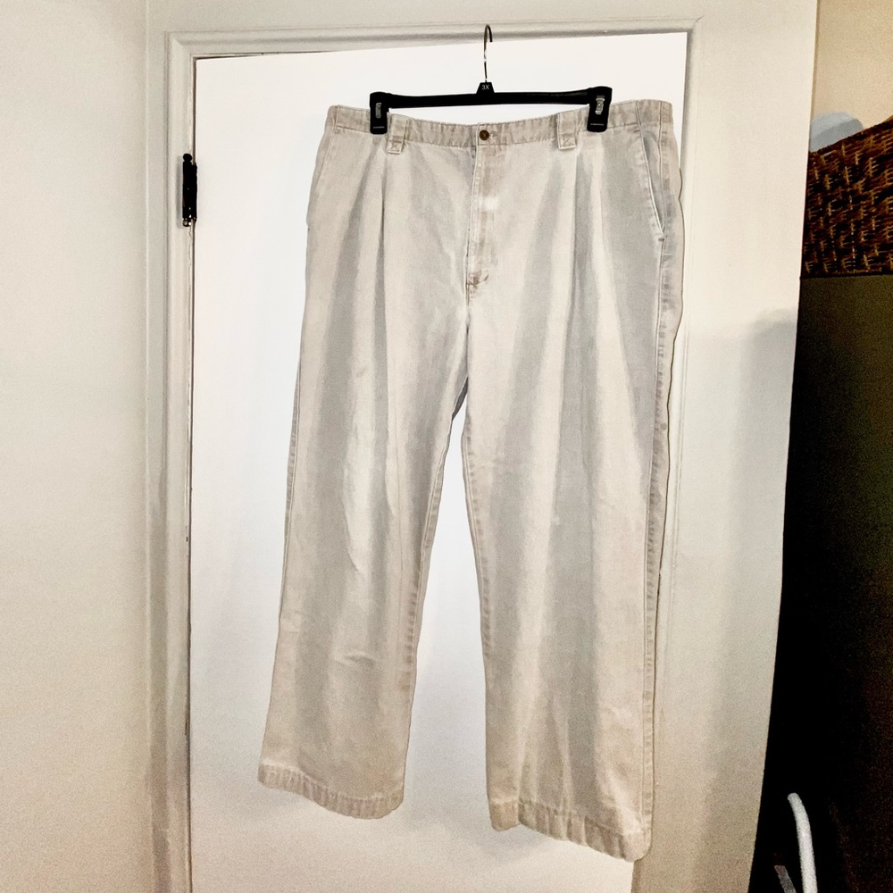 VTG Dockers Pants Mens 36x29 Khaki Pleated Chino Classic Fit Casual Normcore Y2K